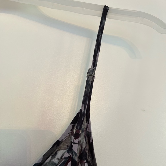 Aritzia Sunday Best Tank Top - Picture 8 of 9